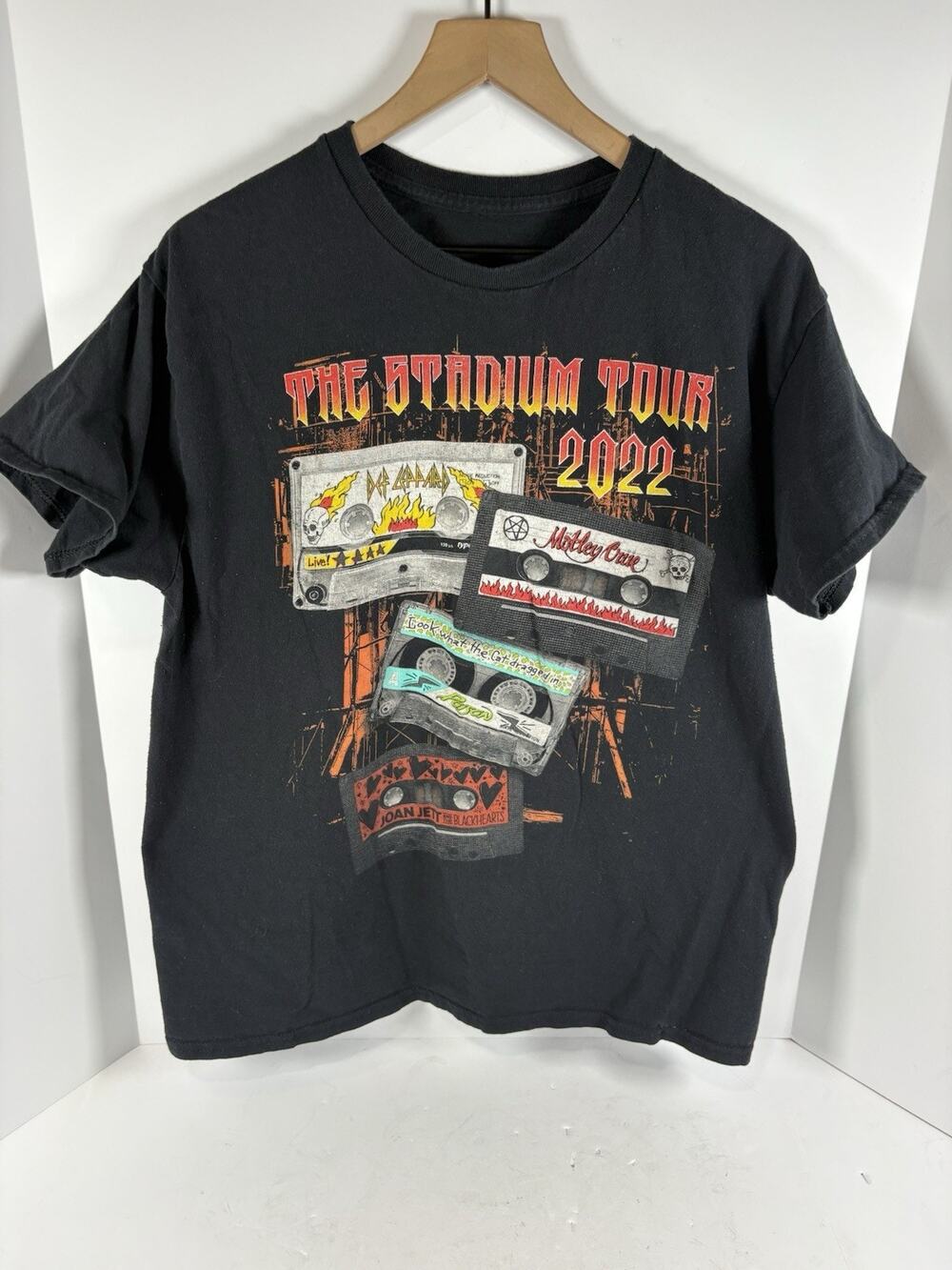 T Shirt Stadium Tour 2022 Def Leppard Motley Crue Poison Joan Jett Mens Size L